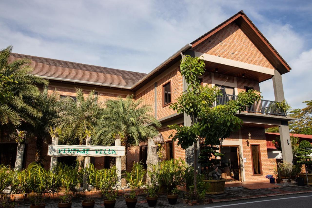 Vintage Villa Langkawi Kuah Exterior photo